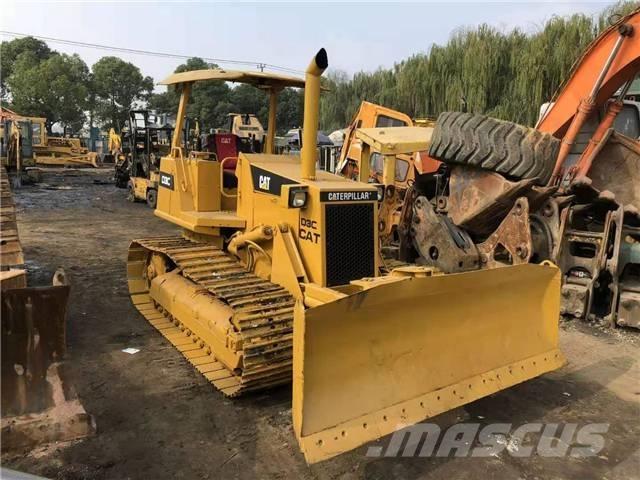 CAT D3C Kāpurķēžu buldozeri