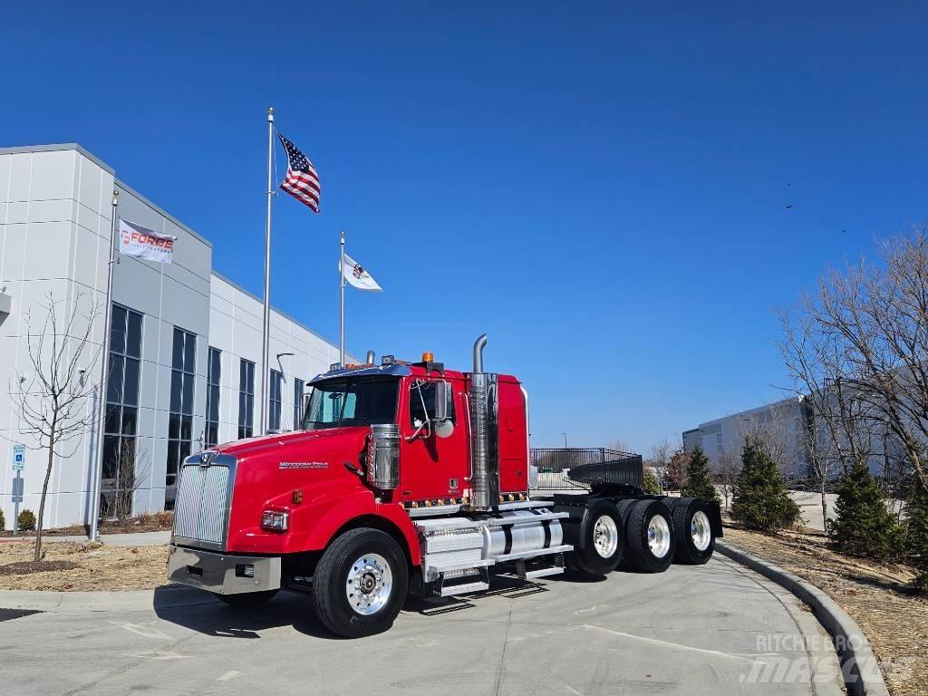 Western Star 4900 SB Vilcēji