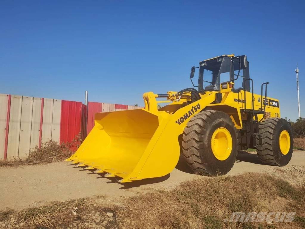 Komatsu WA 380 Iekrāvēji uz riteņiem
