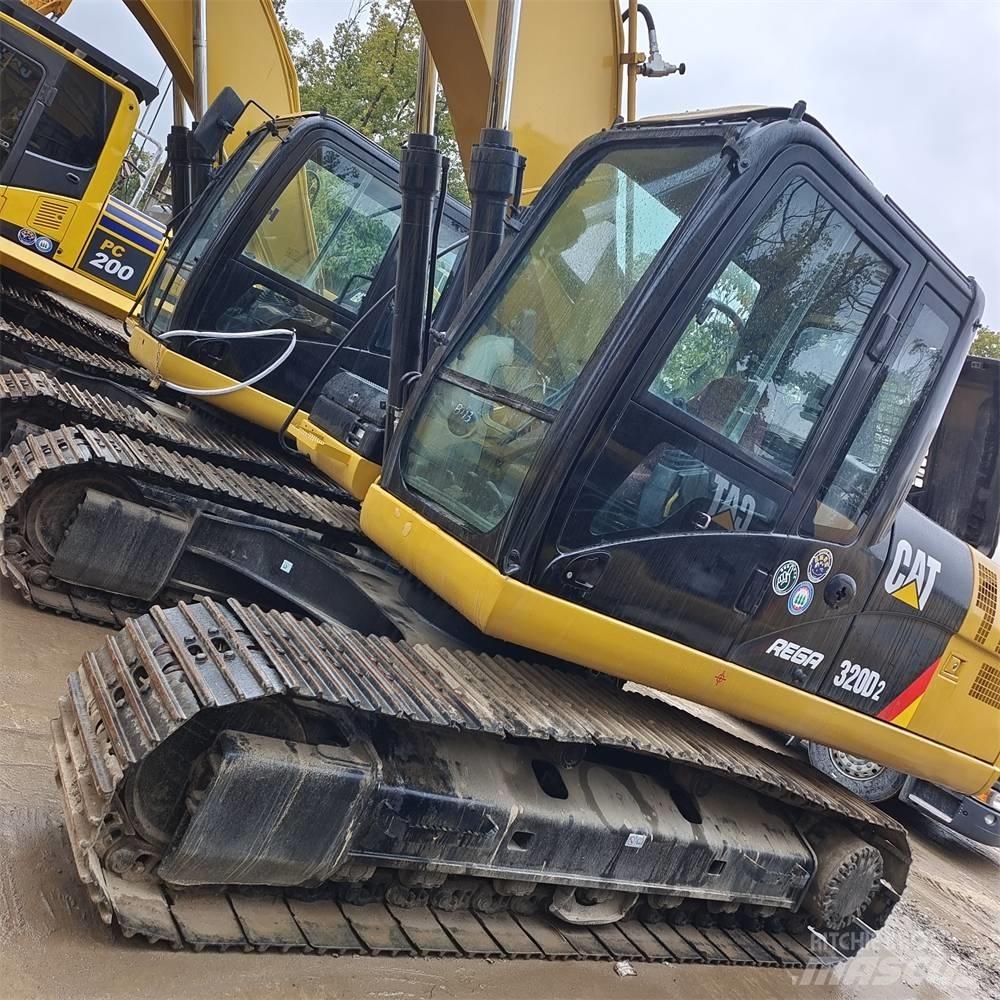 CAT 320 D Kāpurķēžu ekskavatori