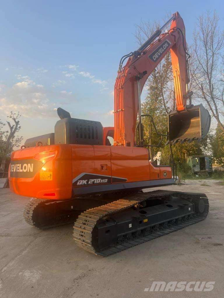 Develon DX270HD-10 Kāpurķēžu ekskavatori