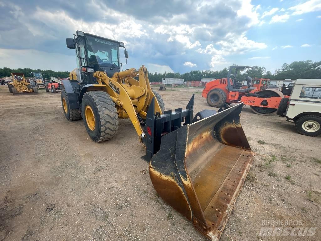 Kawasaki 67 Z 7 Iekrāvēji uz riteņiem