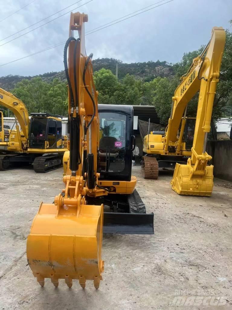 JCB 8035 Kāpurķēžu ekskavatori