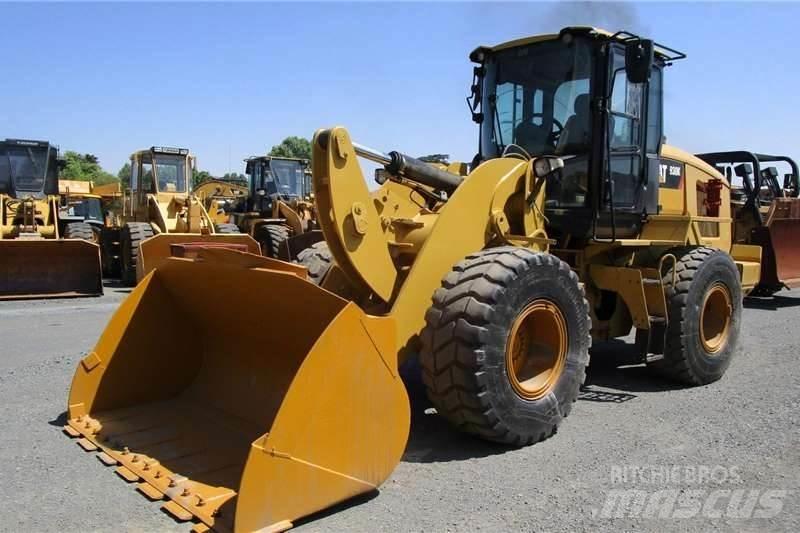 CAT 930K Iekrāvēji uz riteņiem