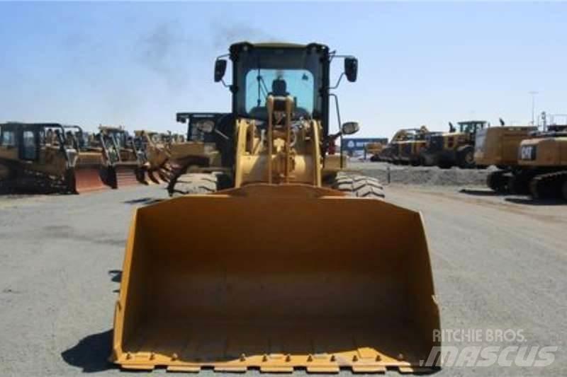 CAT 930K Iekrāvēji uz riteņiem