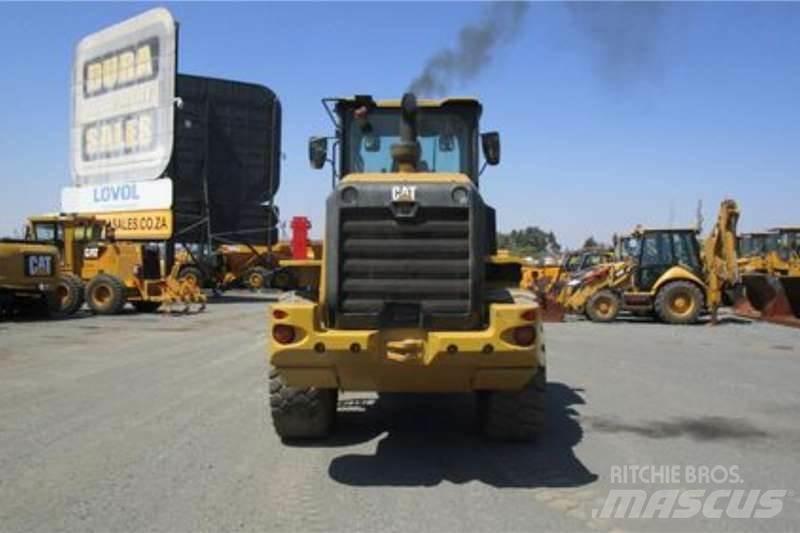 CAT 930K Iekrāvēji uz riteņiem