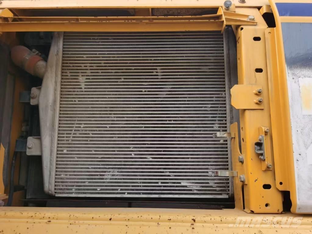 Komatsu PC 450-8 Kāpurķēžu ekskavatori