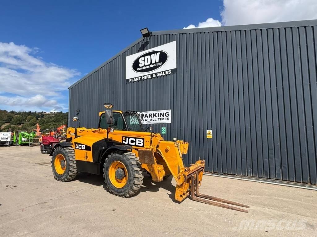 JCB 533-105 Teleskopiskie manipulatori