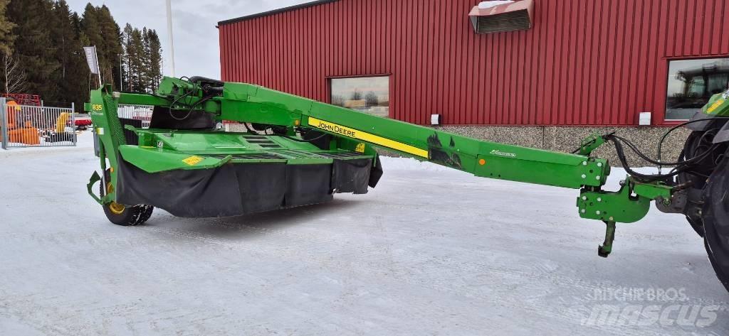 John Deere 835 Pļaujmašīnas ar kondicionieri