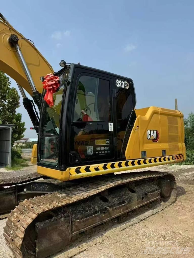 CAT 323GC Kāpurķēžu ekskavatori