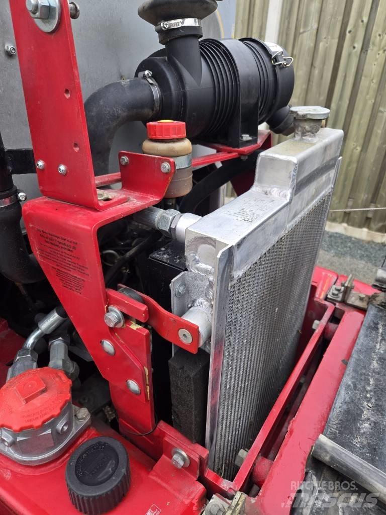 Weidemann 1250 Cx Mini iekrāvēji