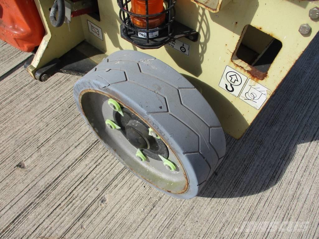 JLG 2632ES (670) Šķerveida pacēlāji