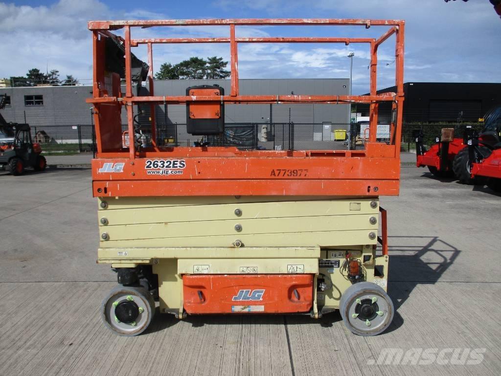 JLG 2632ES (670) Šķerveida pacēlāji