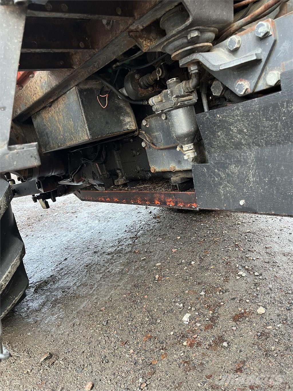 Ursus c-385 Traktori