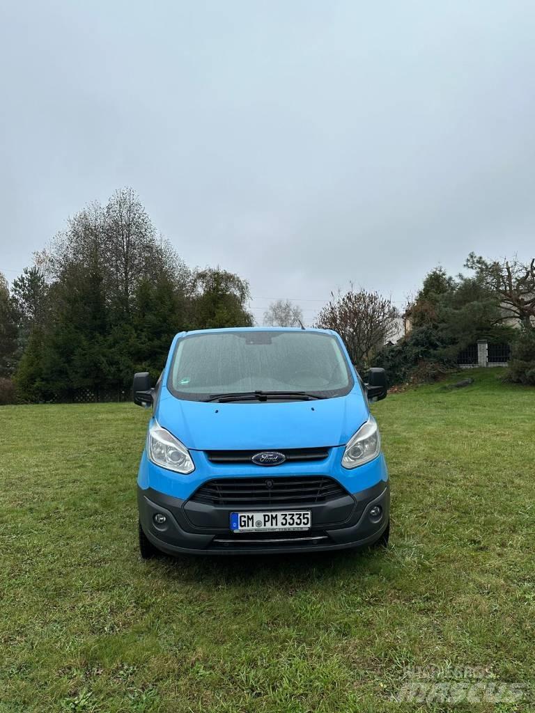 Ford Custom Preču pārvadāšanas furgoni