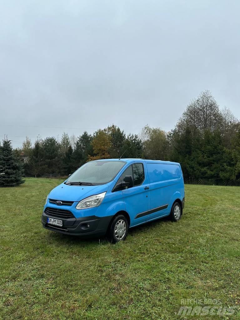 Ford Custom Preču pārvadāšanas furgoni