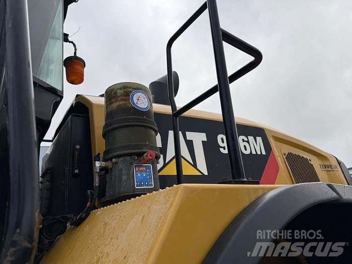 CAT 966M Iekrāvēji uz riteņiem