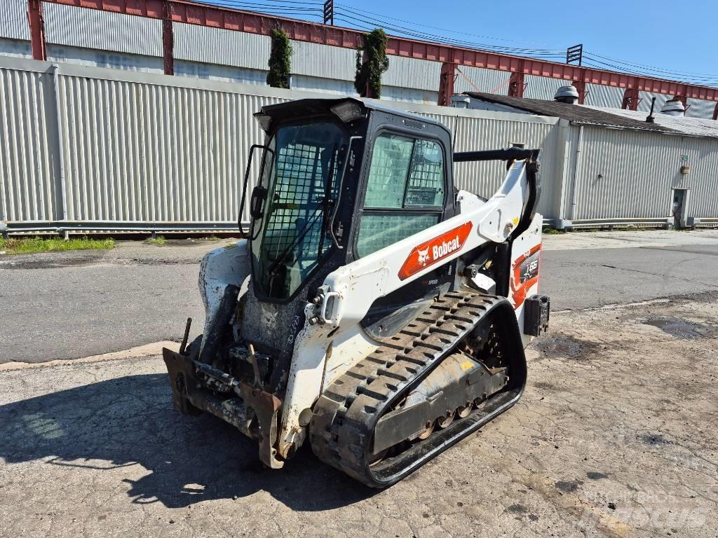 Bobcat T 66 Lietoti riteņu kompaktiekrāvēji