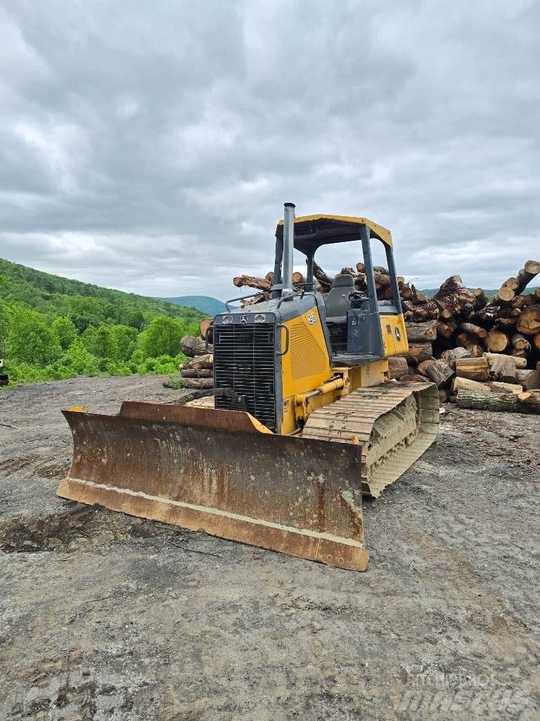 DEERE 450J Kāpurķēžu buldozeri