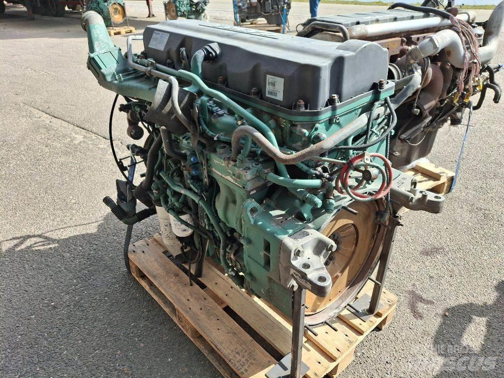 Volvo D11C330 Dzinēji