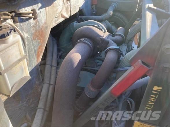 Oshkosh M1070 Vilcēji