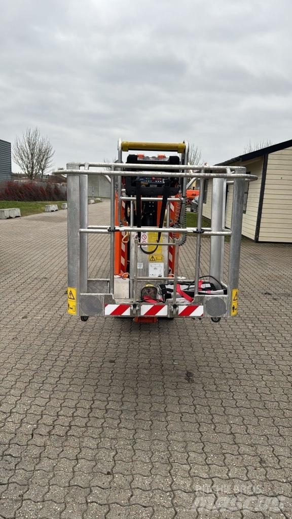 JLG X 20 J Plus Strēles pacēlāji
