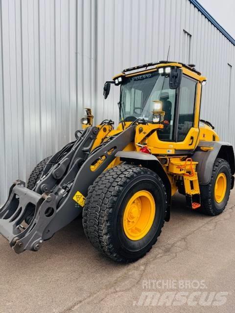 Volvo L 60 H Iekrāvēji uz riteņiem