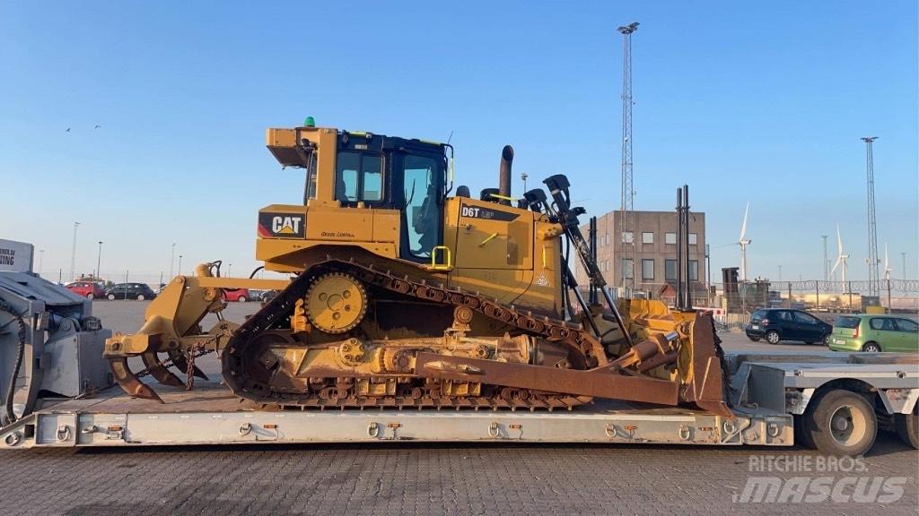 CAT D 6 T LGP D6T Kāpurķēžu buldozeri