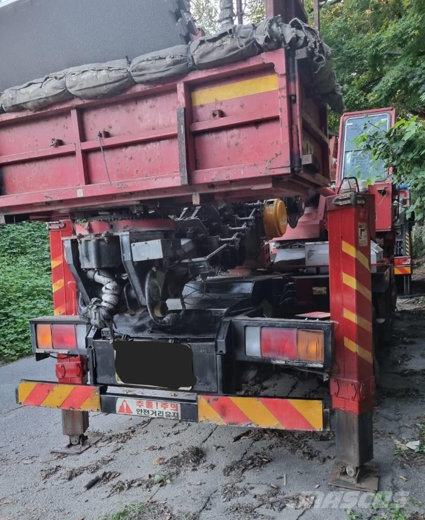  HANA GMS-28A Pacēlāji uz automašīnas bāzes