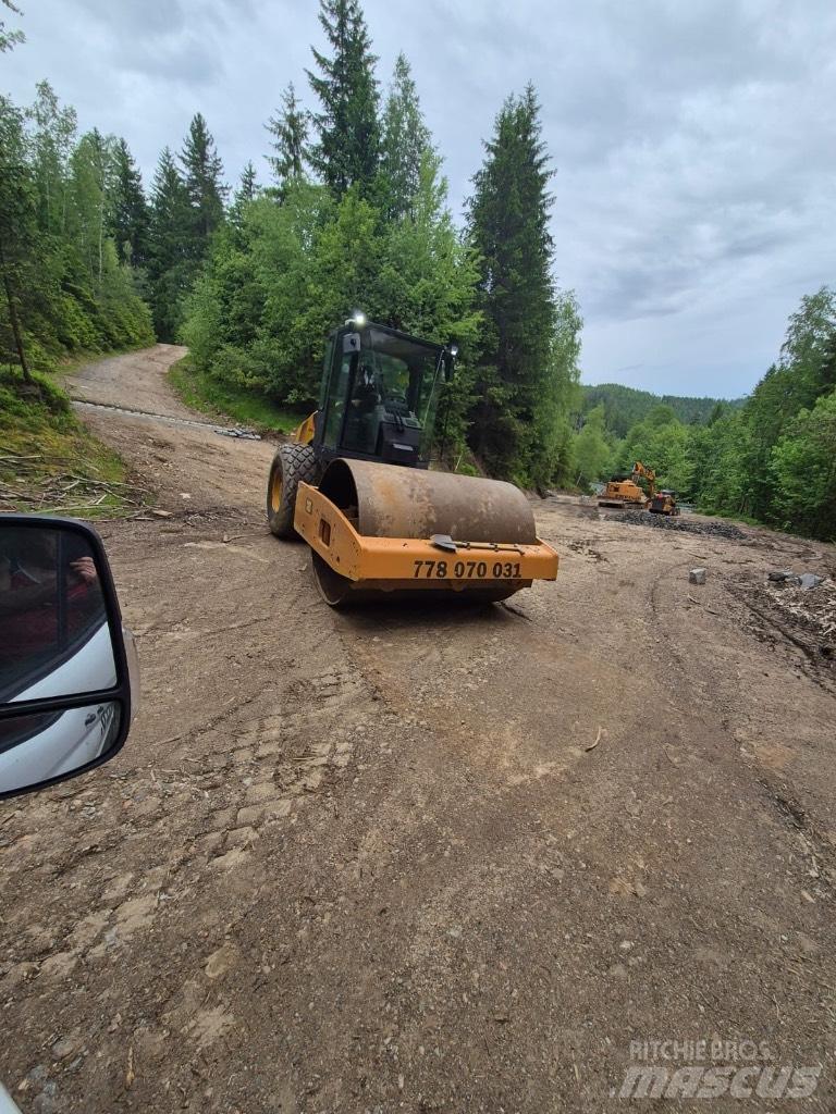 CAT CS 56 Vienvalča grunts veltņi