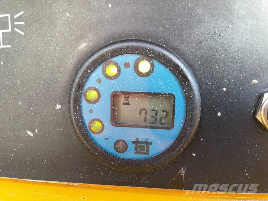 Haulotte Compact 10 Šķerveida pacēlāji