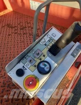 SkyJack SJ III 4626 Šķerveida pacēlāji