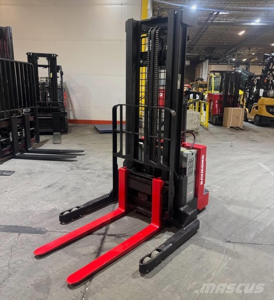 Raymond RSS40 Pašgājēji krautnētāji