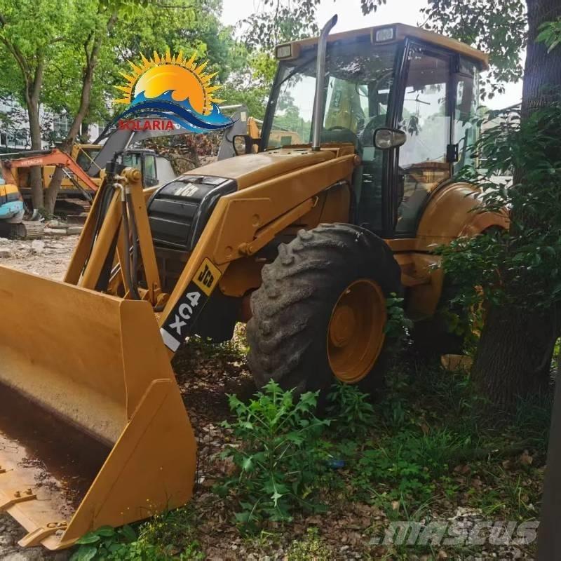 JCB 4 CX Ekskavatori-iekrāvēji