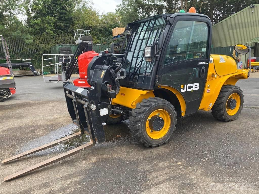 JCB 520-40 Teleskopiskie manipulatori