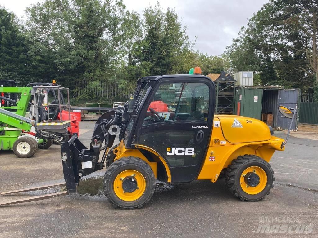 JCB 520-40 Teleskopiskie manipulatori