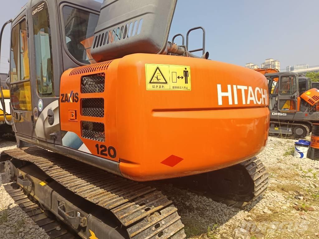 Hitachi ZX 120 Kāpurķēžu ekskavatori