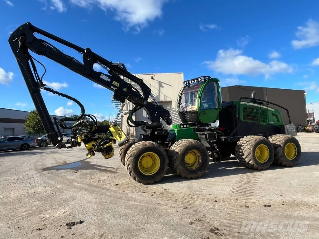 John Deere 1270G 8W Harvesteri