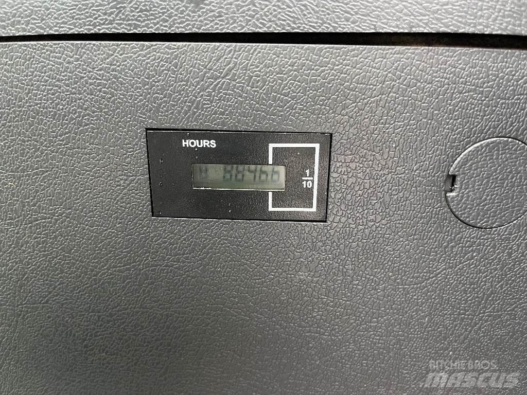 Hyundai HX140L Kāpurķēžu ekskavatori