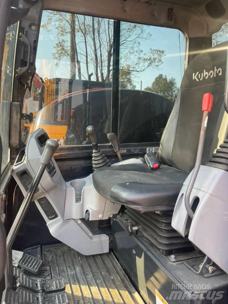 Kubota 165 Kāpurķēžu ekskavatori