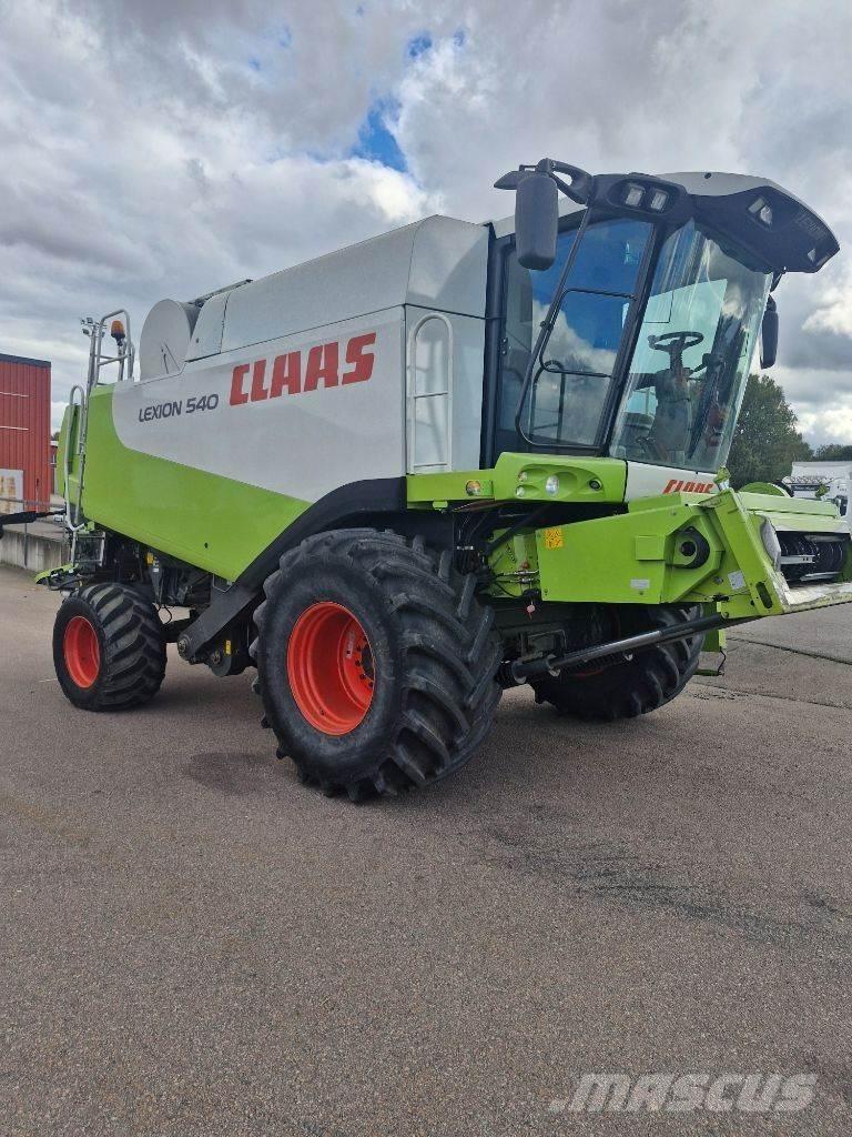 CLAAS Lexion 540 Ražas novākšanas kombaini