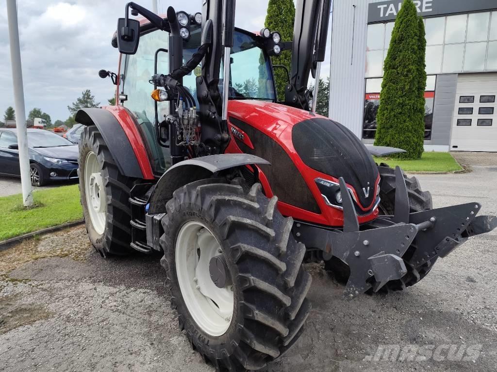 Valtra A 135 Traktori