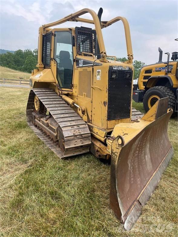 CAT D5N Kāpurķēžu buldozeri