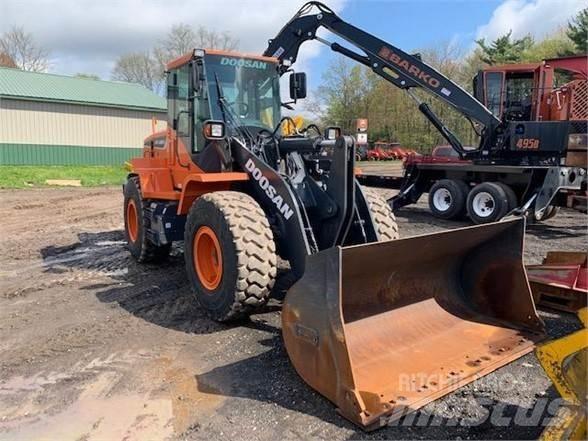 Doosan DL220-5 Iekrāvēji uz riteņiem