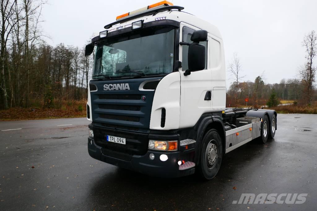 Scania G480cb6x2hsa Treileri ar āķi