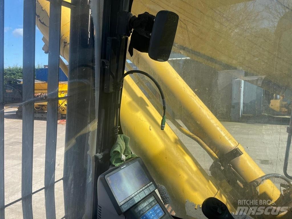 Komatsu PC490LC -10 Kāpurķēžu ekskavatori