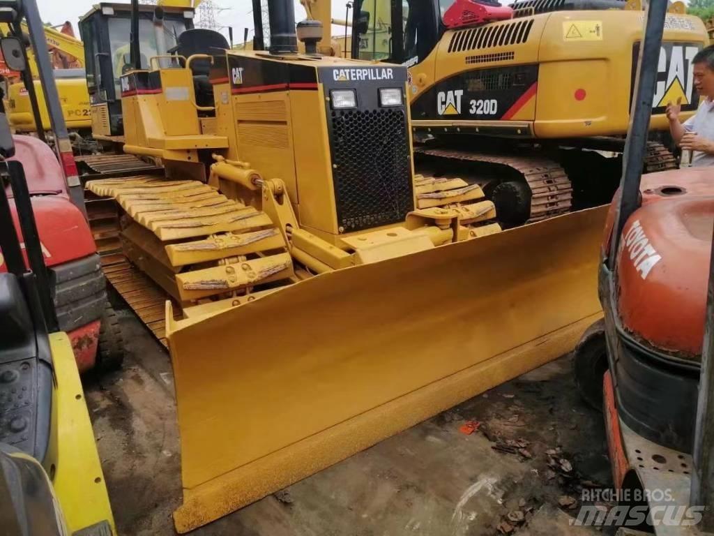 CAT D 4 C Kāpurķēžu buldozeri