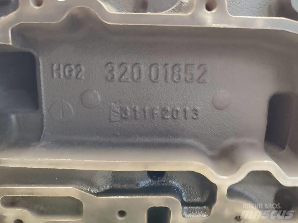 JCB 3CX engine post Dzinēji