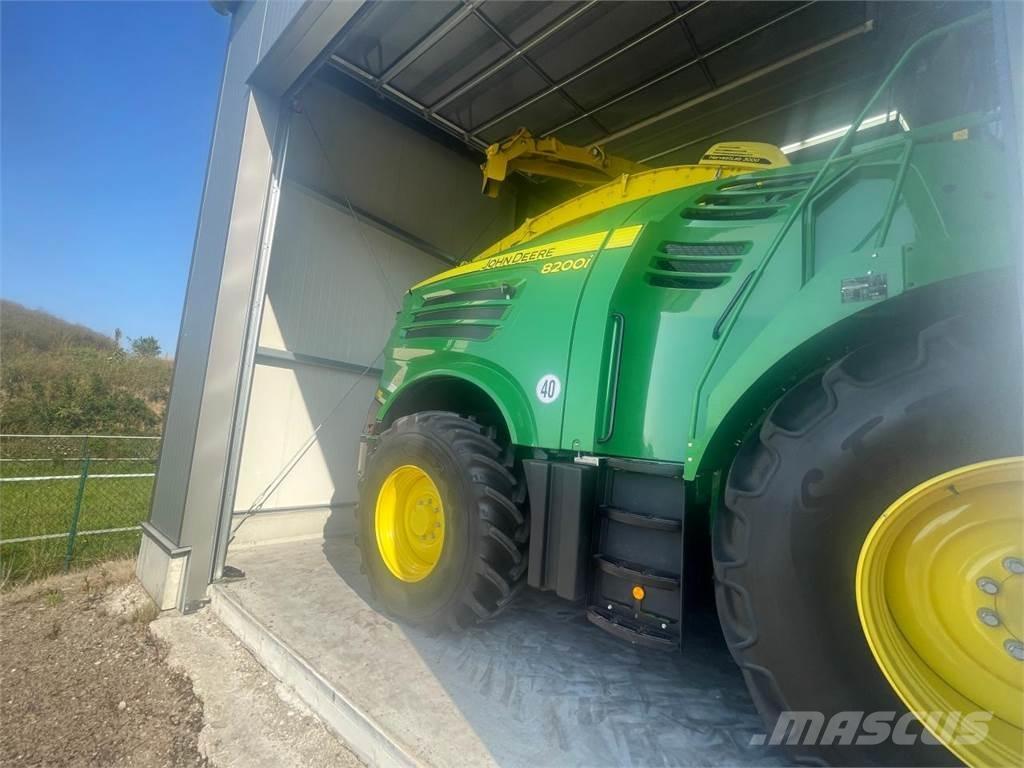 John Deere 8200i Lopbarības novācēji
