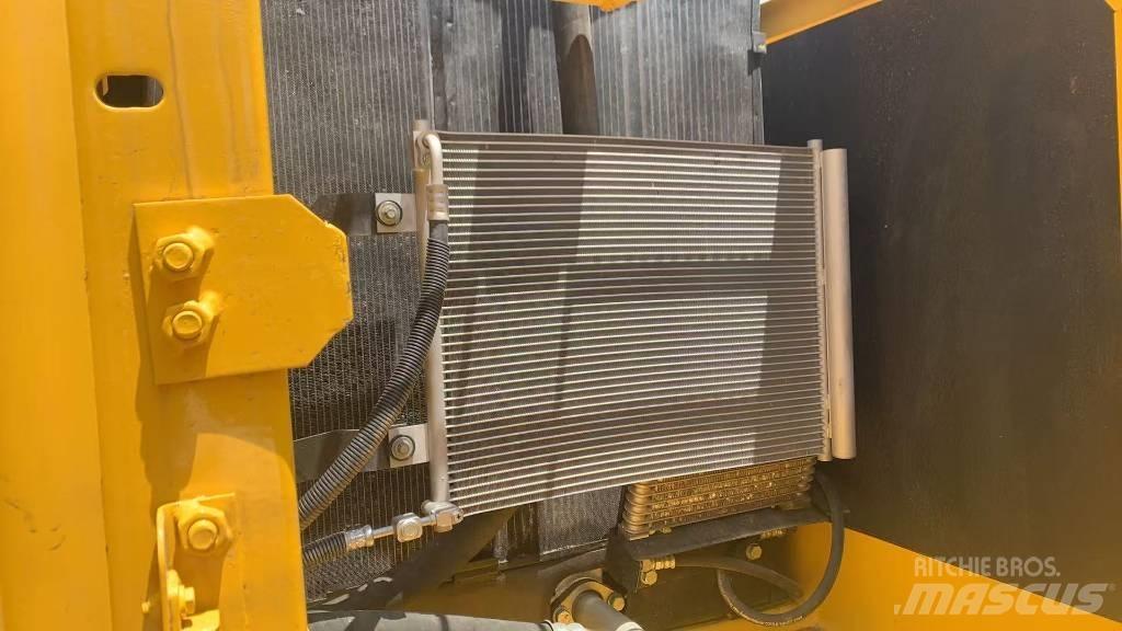 Komatsu PC 200 Kāpurķēžu ekskavatori